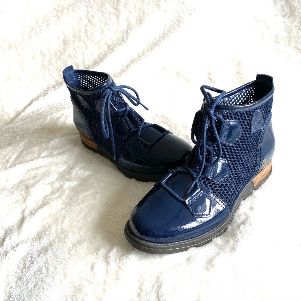 Sorel Navy Lace-Up Mesh Boots